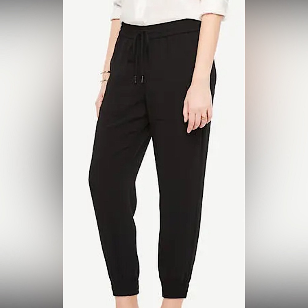 Ann Taylor High Rise Black silky Jogger size medium